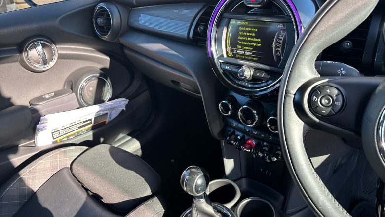 MINI Hatchback 1.5 Cooper 3dr Petrol Hatchback